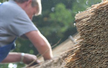 professional Longcliffe thatchers